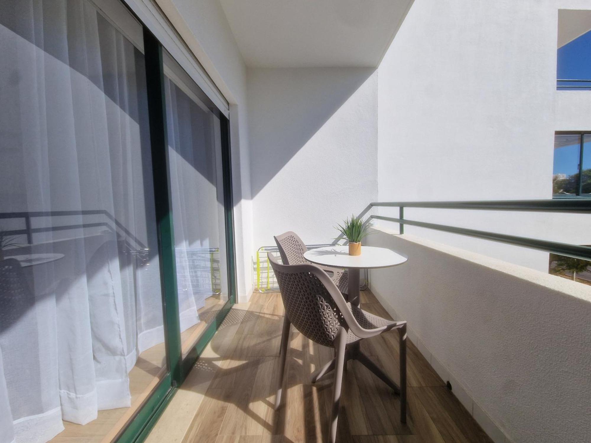 Avenida Mar 1 - Ar-Condicionado, Wifi E 200Mts Da Praia Quarteira Kültér fotó
